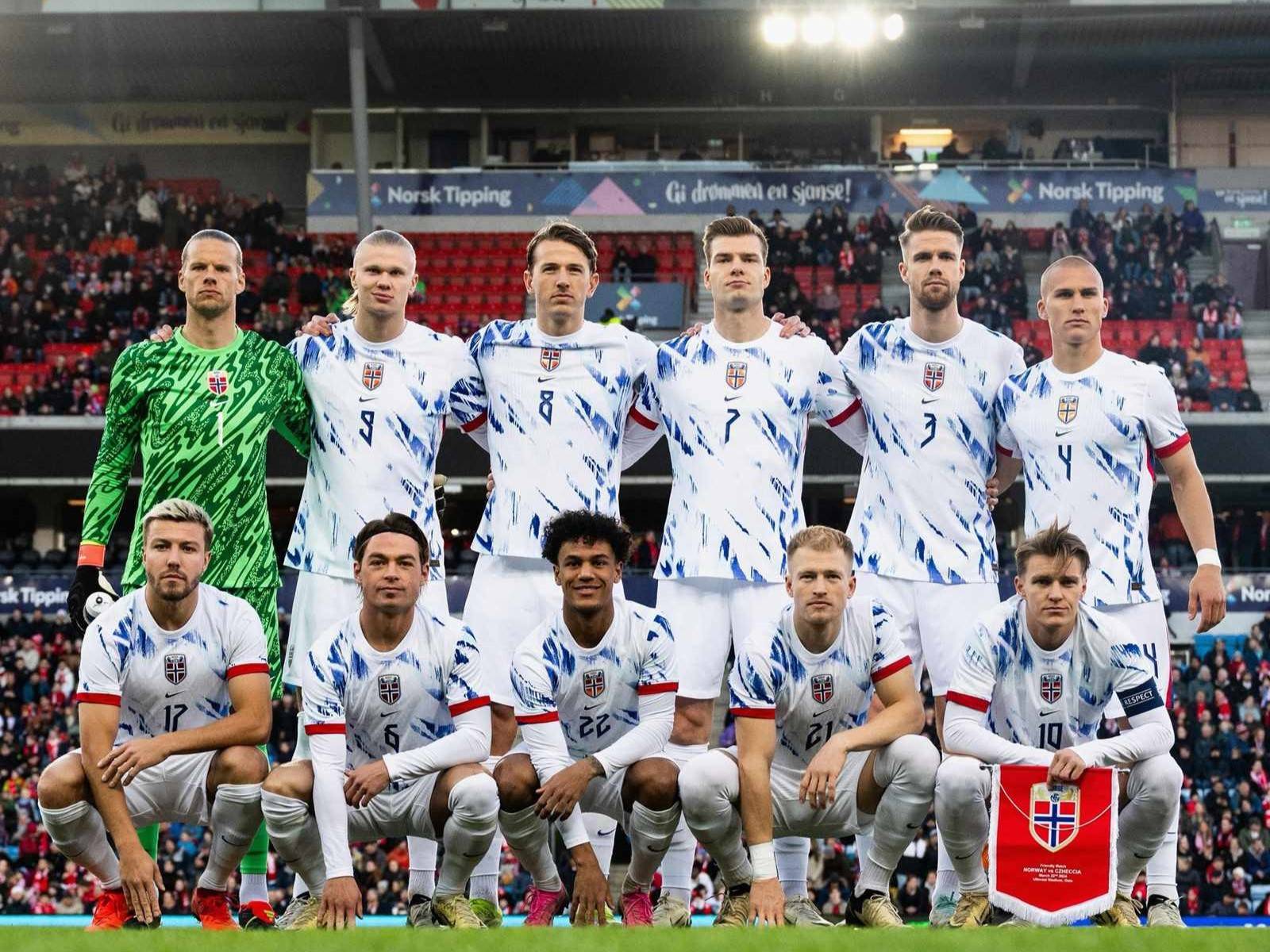 norway-2024 away-kit.jpg